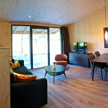 De Scherpenweide, Compleet Landelijk Gelegen Met Optie Jacuzzi Chalet